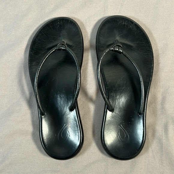 OluKai flip flops - Picture 2 of 5